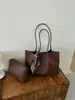 Bolso grande estilo minimalista transfronterizo para mujer, nuevo de moda, bolsa de mano con pañuelo de seda, capacidad grande casual para ir al trabajo, bolso de hombro único, para debajo del brazo