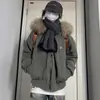 Chaqueta de Algodón de Invierno Zhuoshandiao para Mujer 2025 Nuevo Estilo Forro Polar Grueso Cuello de Piel Parka Pequeña Chaqueta Corta de Algodón