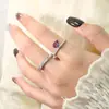 Anillo de gota de perfume de circón morado, Anillo índice de lujo ligero exquisito, Anillo de cadena de circón morado suave vintage, Artículo popular de transmisión en vivo
