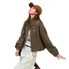 Jaqueta Curta Gola Alta Estilo Workwear Outono 2026 Feminina Solta Casual Top Tendência Versátil Emagrecedora Pequena