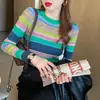 Ropa de punto nueva para mujer de principios de otoño 2024 Popular tejido fino Camisa para capas de primavera y otoño Top con rayas arcoíris