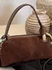 Bolsa feminina de nicho de grande capacidade, nova bolsa transversal estilosa vintage de verão 2026, bolsa de mão para escritório, bolsa com alça de ombro acolchoada