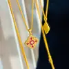 Colar pingente de trevo de quatro folhas esculpido vermelho sangue de pombo banhado a ouro vietnamita, corrente de clavícula vintage para mulheres de luxo leve cravejada com diamantes e rubi