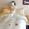 Verão Fresco Lenzing Tencel Quatro Peças Desenho Menina Coração Sedoso Nude Dormir Capa de Edredom Lençóis Roupa de Cama Seda Gelo