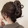 Novo Grampo de Tubarão Elegante com Laço de Pérola e Grande Coração para a Parte de Trás da Cabeça para Prender o Cabelo e Dar um Look Sofisticado