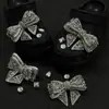 Compatible con Crocs Cadena Dorada con Purpurina Lujo Ligero Pedrería Accesorios DIY Flores para Zapatos Decoración de Girasol Hebillas para Zapatos Mayoreo