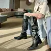 Novas Fivelas de Cinto Outono/Inverno Botas de Montaria de Cano Alto Botas franzidas para Panturrilha Larga Salto Grosso Bico Fino Botas Longas para Panturrilha Larga Estilo Spicy Girl