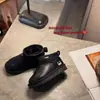 Zapatos Infantiles Qqo 2025 Invierno Niños Impermeables y a Prueba de Viento Botas de Nieve Lana Genuina Engrosadas Cálidas Niñas Simples Botas de Algodón