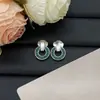 Pendientes de Marca de Estilo Europeo y Americano Transfronterizos con Etiquetas, Pendientes Redondos tipo Moneda Finamente Elaborados, Pendientes de Botón de Nácar, Pendientes de Aro Huecos al por Mayor