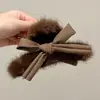 Presilha de cabelo floral elegante com toque de luxo, novo modelo 2026 pinça tubarão, popular entre celebridades da internet, adequada para cabelos grossos, presilha de cabelo de acrílico