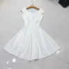 Vestido de punto Nanyou estilo europeo, americano y australiano de nicho, entallado a la cintura, adelgazante, exquisito, sexy, con cuello, falda corta