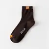 Calcetines Calcetines de Media Caña para Hombre Calcetines de Algodón de Color Puro Otoñales Calcetines de Moda Populares Calcetines Deportivos de Baloncesto para Hombre Calcetines Blancos Zhuji para Hombre