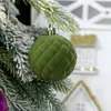 Decorações de Natal Transfronteiriças 6cm 16Peças Bolas de Plástico de Formato Especial Coloridas Bolas de Natal Revestidas com Veludo de Neve Pingentes