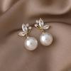 Aretes de Perlas Estilo Coreano Moda para Mujer Elegantes Aretes de Mariposa de Circonita Micropavé 2021 Nuevo Estilo Aretes de Botón Aretes de Celebridad de Internet