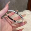 Pulsera de Diamantes Micro-incrustados de Lujo Ligero y Sensación de Alta Gama para Mujer, Pulsera Sencilla de Moda de Acero de Titanio que no se Decolora, para Pareja, Combinable con Todo, Primera Joya