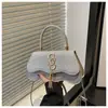 Bolso de Hombro Diagonal Pequeño Cuadrado Suave Casual de Moda Tendencia con Herrajes de Letras Nuevo de Moda Primavera 2025 Popular
