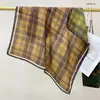 Pañuelo de Cuello Verde Menta Estilo Mambo Retro, Pañuelo Cuadrado con Ambiente de Principios de Primavera, Modelo Nuevo 2026, Accesorio de Bufanda de Alta Gama