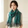 Lenço Pequeno de Seda Chiffon Outono e Inverno Lenço Floral Europeu e Americano Lenço de Gaze Protetor Solar Feminino Outono e Inverno Lenço Longo Xale Xale de Dupla Utilização