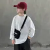 Camiseta de Manga Longa para Meninos, Novo Modelo Primavera e Outono 2026, Roupa de Primavera Infantil para Meninos Mais Velhos, Top Branco Estiloso