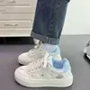 Zapatos para Mujer 2026 Nuevos Zapatos Blancos de Verano Zapatos Súper Calientes Suela Gruesa Zapatos Deportivos Casuales Suela Suave No Cansan los Pies Zapatos de Plataforma