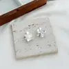 Pendientes Europeos y Americanos Exagerados Personalizados Transfronterizos Bañados en Oro Real Diseño Geométrico Irregular Plegado Pendientes de Flor de Perla