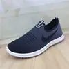 Retail26 Novos Modelos de Sapatos Slip-On com Solas de Borracha Macia para Homens, Tênis Esportivos Casuais Respiráveis em Fly-Knit, Malha de Algodão