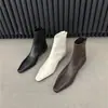 First Encounter Temporada Botines de tacón bajo punta cuadrada para mujer 2026 Otoño Invierno nuevos botines simples para mujer botines cortos Botines franceses ajustados