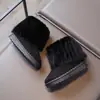 Botas de nieve para niñas 2026 invierno nuevo estilo zapatos de algodón engrosados cálidos para niños zapatos de felpa y pelo para niñas suela suave modernos