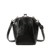 Bolso Pequeño Cuadrado Casual de Moda Personalizado Otoño 2026 Nuevo Bolso Cruzado Retro Alta Apariencia para Viajes Cotidianos Color Sólido Bolso de Un Solo Hombro