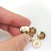 Botão de metal estilo Chanel Arco do Triunfo perna alta costurado à mão casaco camisa roupa acessórios dourados acessórios joias botões