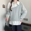 Sudadera única de manga larga gris con retazos estilo camisa para mujer, nuevo otoño 2026 talla grande chic top falso de dos piezas