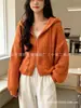 Suéter com capuz trançado casual e descontraído estilo coreano para mulheres, novo cardigã de malha com zíper de caimento solto para outono e inverno, estilo curto