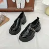 Moda Falsa Preta Preto Deixa Você Bonita Tecido Pelúcia Versátil Sapatos com Rebites Brilhantes e Couro Envernizado com Acabamento Fosco