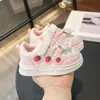 Zapatos de Tabla para Niñas 2025 Primavera y Otoño Nuevo Estilo Zapatos Infantiles de Superficie de Cuero Zapatos Deportivos para Niña Zapatos Individuales Zapatos Versátiles para Niña Pequeña