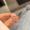 Anillo de macarrón colorido con goteo de aceite para mujer, diseño único y moderno, con cara sonriente de nube.