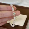 Pulsera de Trébol de Cuatro Hojas con Perlas Francesas Imitación Lágrima de Sirena para Mujer Moda de Alta Gama Lujo Ligero Pulsera de Perlas Exquisitas con Cuentas