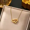 Collar doble de acero de titanio hueco con forma de corazón para mujer. Diseño exclusivo. Cadena para clavícula sencilla y moderna. Colgante versátil en forma de corazón. No se decolora.