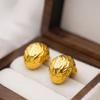 Pendientes huecos de arco plisado en forma de C geométricos de estilo francés ins, pendientes de acero inoxidable chapados en oro de 18 quilates de alta calidad para otoño e invierno.