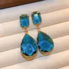 Pendientes de Flor Dorados y Azules con Circonita Estilo Palacio, Pendientes Vintage con un Toque de Lujo Ligero y de Alta Gama para Mujer