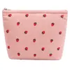 Bolsa de Maquillaje Popular con Patrón de Hueso Pintado a Mano Transfronteriza, Gran Capacidad con Estampado de Fresas, Corduroy, Bolsa Portátil de Viaje con Cremallera, Neceser