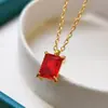 Colar Europeu e Americano Estilo Ins de Aço Titânio Quadrado com Zircônia Corrente de Clavícula Simples de Aço Inoxidável 18K para Mulheres