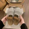 Pantuflas de Medio Pie Cerradas Tejidas para Mujer, Sandalias Retro Estilo Birkenstock 2026 Nuevas, Sandalias de Verano Huecas con Suela Gruesa para Uso en Exteriores con Superficie de Malla