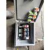 Prensa hidráulica con caja de control, caja eléctrica, caja de control alternativo del motor, caja de distribución.
