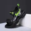 Sandalias para Niños 20265 Estilo Nuevo para Niños Medianos y Mayores Versión Coreana Verano Zapatos para Bebés y Niños Suela Suave Antideslizante Zapatos de Playa para Estudiantes