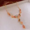 Colar Colorido Geométrico de Camadas Duplas Estilo Palácio Francês com Diamantes, Toque de Luxo Leve e de Alta Qualidade, Corrente de Pescoço Fashion e Versátil