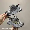 Zapatillas deportivas de algodón de segunda capa para niños con suelas de parche, zapatos para senderismo al aire libre, nuevo estilo de invierno para niños, casuales anti-pateo y antideslizantes 6617