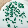 Popular Esmeralda Punta Inferior Manicura Forma Especial Diamante Multifacético Amor Hacha Super Brillante Versátil Uña Diamante Joyería Al Por Mayor