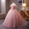 Vestido rosa abullonado tipo hada, nueva colección verano 2026, vestido de noche dulce y adorable de un solo hombro, directo del fabricante