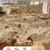 Conjunto de Colcha de Verão Quatro Peças Estilo Fair Isle Desenho Animado, Lavável à Máquina, Colcha Fina de Verão para Crianças, Dormitório de Estudante, Ar Condicionado