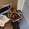 Bolso de Hombro Versátil con Cadena para Mujer, Estampado de Leopardo, Diseño Único, Moderno y de Alta Gama, para Viajes Diarios Otoño/Invierno 2025